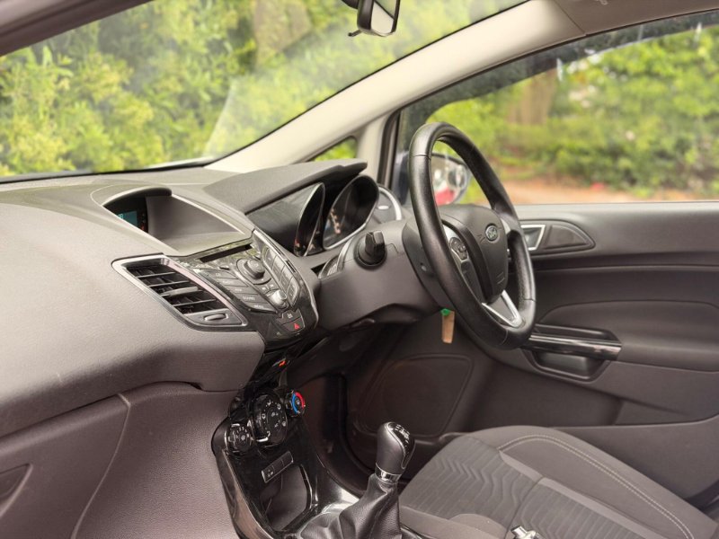 FORD FIESTA 1.0T ECOBOOST ZETEC EURO 5 S S 5DR 3,495 ADMIN FEE OF...